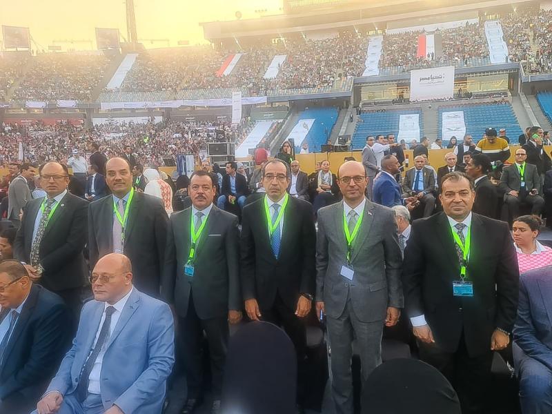 ”رئيس جامعة أسيوط” يشارك مؤتمر تحيا مصر وفلسطبن  بأستاد القاهرة