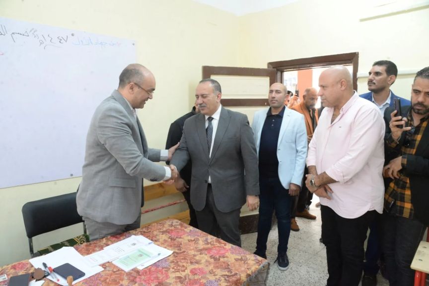 أسيوط تواصل ملحمتها الوطنية بالمشاركة الكثيفة فى انتخابات النواب لليوم الثانى