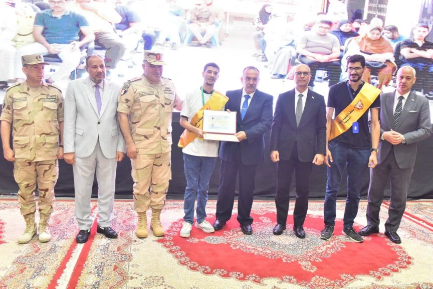”محافظ أسيوط” ومدير  أدارة التجنيد والتعبئة يشهدان أحتفالية تسليم شهادات الإعفاء النهائي لذوي الهمم بجامعة أسيوط