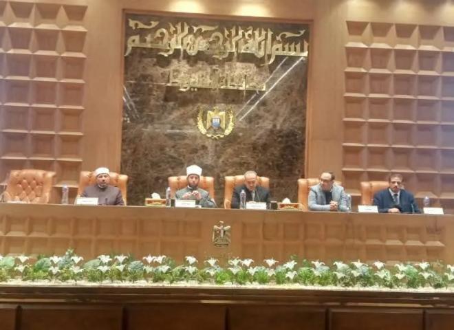 وزير الأوقاف يلتقي قيادات وأئمة أوقاف أسيوط بحضور محافظ الأقلبم  وقيادات المحافظة