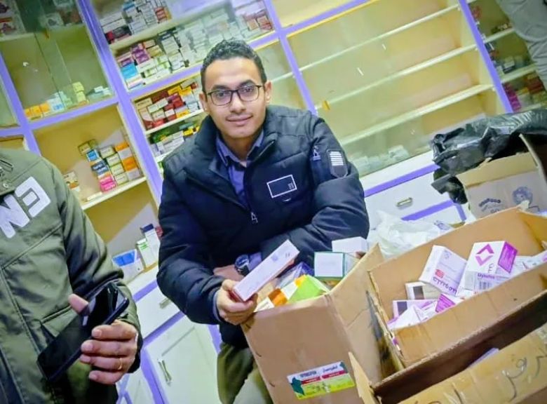 محافظ أسيوط: ضبط صيدلية غير مرخصة بقرية العقال البحري بالبداري والتحفظ على كميات كبيرة من الأدوية