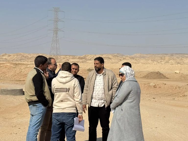 تعليمات مشددة لرئيس جهاز أسيوط الجديدة خلال تفقده للمشروعات السكنية وتنفيذ المرافق بمنطقة 1304 فدان