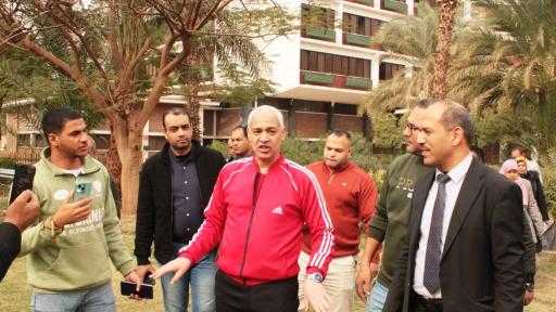 نائب رئيس جامعة أسيوط يتفقد المدن الجامعية لمتابعة الجاهزية للفصل الدراسي الثاني وجهود إعادة التدوير