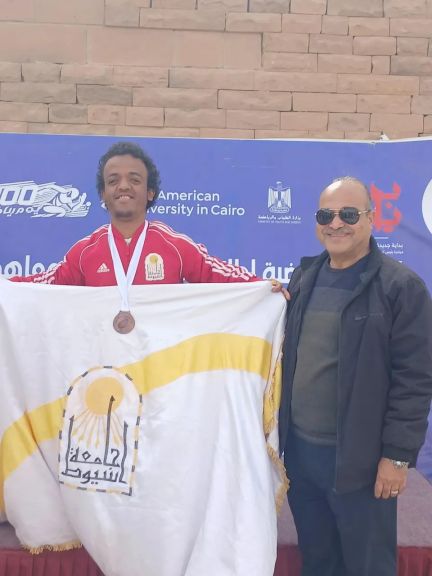 جامعة أسيوط تحصد 27 ميدالية لطلابها من ذوي الهمم بدورى الجامعات والمعاهد المصرية بطولة الشهيد الرفاعى