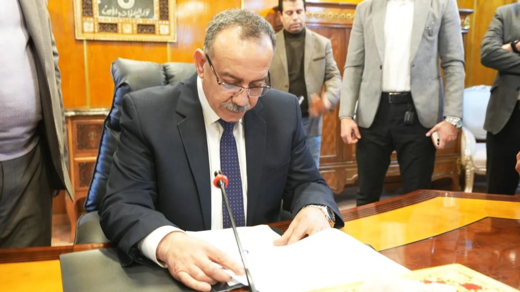 محافظ أسيوط يعتمد نتيجة الشهادة الإعدادية للفصل الدراسى الأول (2025 - 2026)