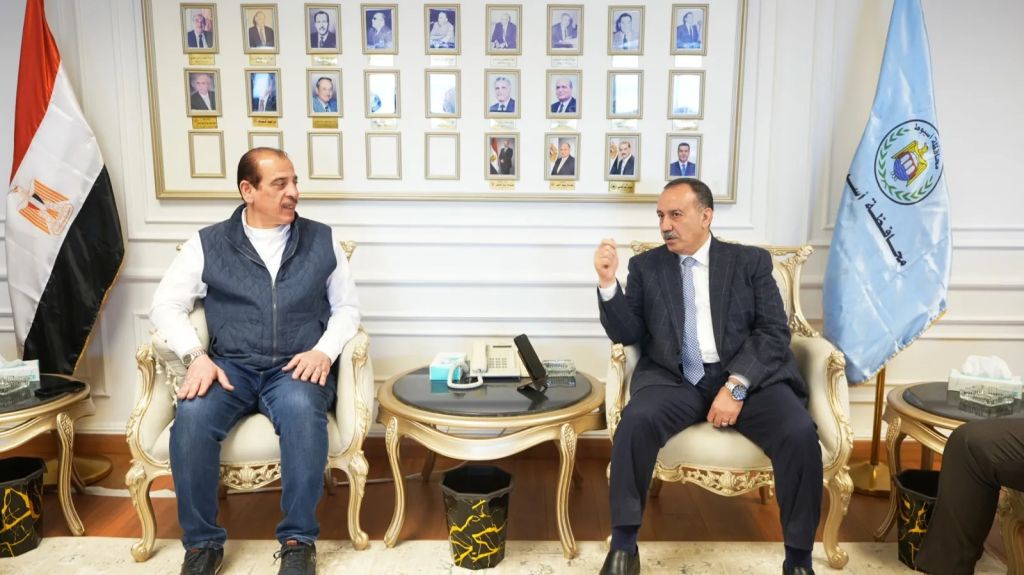 ”محافظ أسيوط” يلتقى نائب وزير الصحة خلال زيارته المحافظة ويبحث سبل دعم المنظومة الصحية
