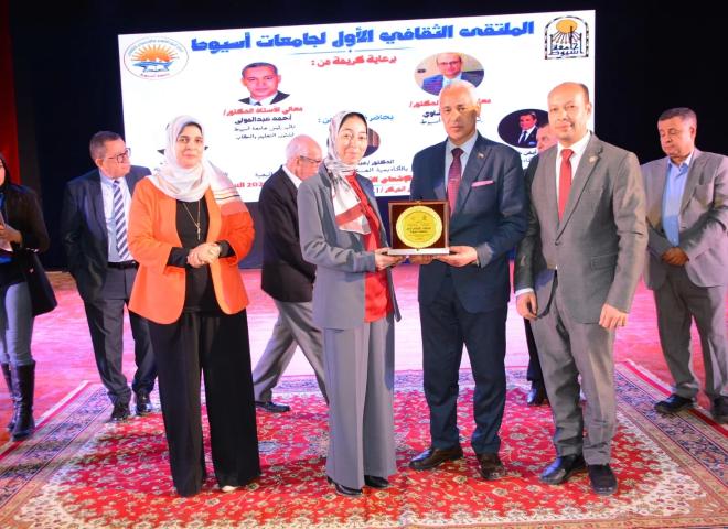 ” مركز النيل للتنوير والإشعاع الثقافى” يشهد أفتتاح فعاليات الملتقى الثقافى الأول للجامعات