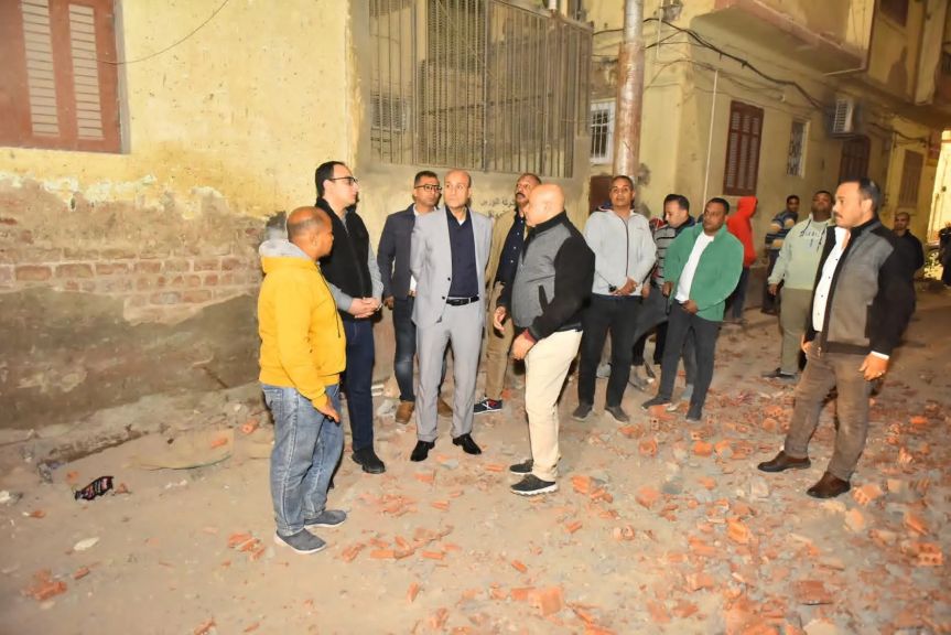 محافظ أسيوط يقود حملة إزالة فورية لبناء مخالف بشارع محمد علي مكارم بحي غرب ويؤكد: لا تهاون في تطبيق القانون