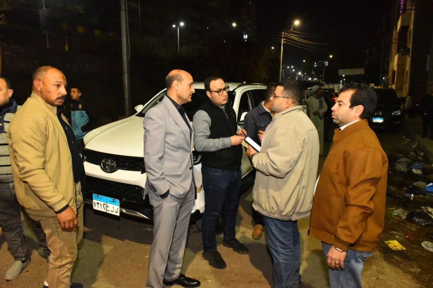 محافظ أسيوط يواصل جولاته الميدانية لمتابعة مستوى النظافة بالشوارع والميادين وتفقد نزلة عبد اللاه بحى شرق