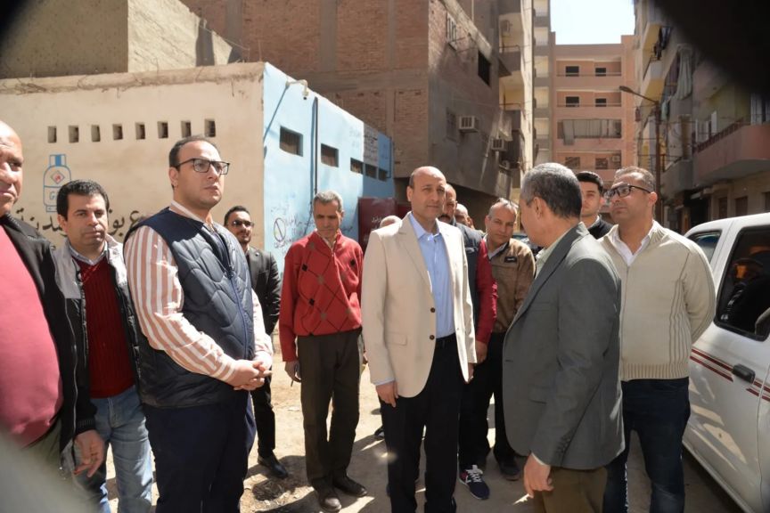 ”محافظ أسيوط” يقود جولة مفاجئة على المخابز ومستودعات البوتاجاز ويؤكد لاتهاون مع التلاعب فى الدعم أو المساس بحقوق المواطنين