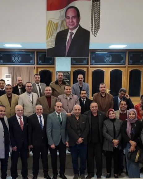 محافظ أسيوط يلتقي الصحفيين والإعلاميين ويؤكد: الإعلام شريك أصيل في التنمية والعمل الميداني هو معيار الأداء