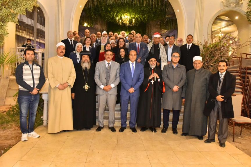 محافظ أسيوط يشارك بيت العائلة المصرية حفل الإفطار الرمضانى الجماعى ويؤكد وحدة الصف ركيزة أساسية نحو التنمية