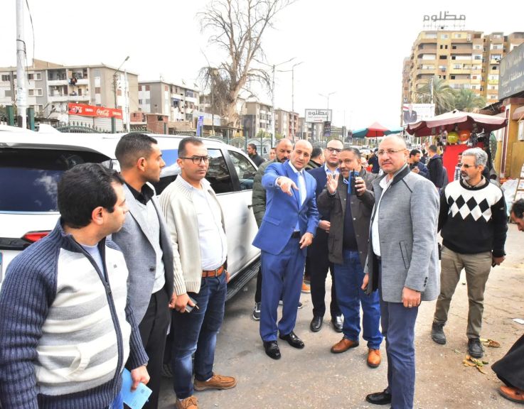 ”محافظ أسيوط” يتفقد محيط موقفى نزلة عبد اللاه والأزهر لبحث حلول عاجلة للأختناقات المرورية
