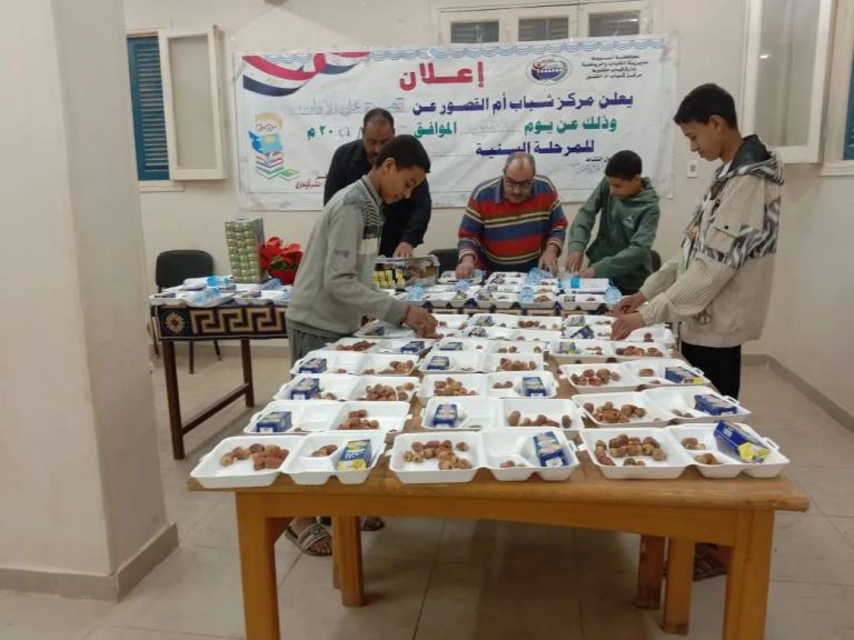 ”محافظ أسيوط” إستمرار تنفيذ مبادرة ،” تمرة على الأذان” بمركز شباب أم القصور بمنفلوط