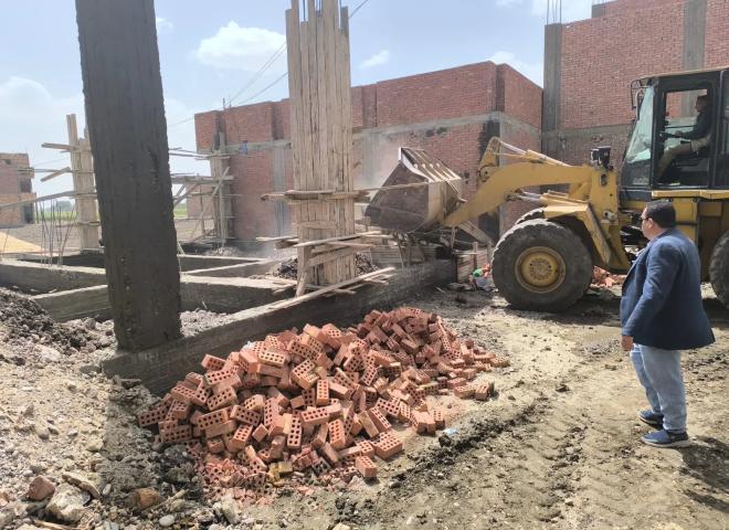 ”محافظ أسيوط” يوجه بالتصدي الحاسم للتعديات خلال أجازة عيد الفطر وإزالة 8 حالات تعدى بمراكز القوصية والفتح وأسيوط