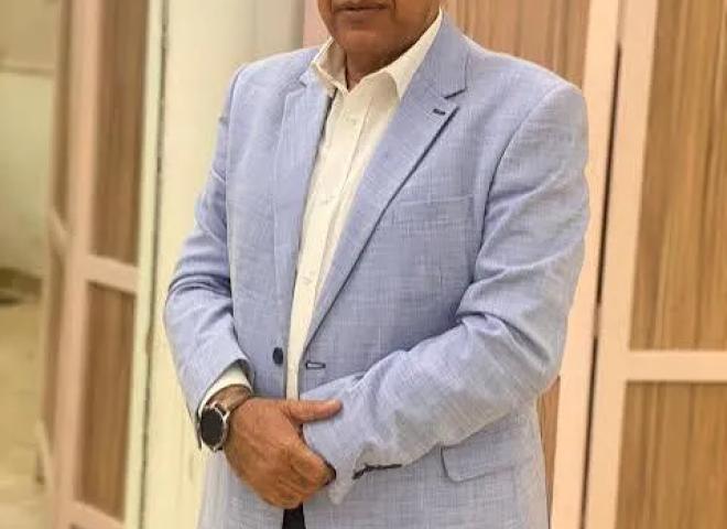 رئيس أتحاد عمال أسيوط يهنئ المحافظ والقيادات التنفيذية بعيد الفطر المبارك