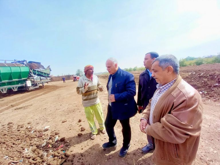 محافظ أسيوط يشدد على المتابعة المستمرة للتخلص الآمن من المخلفات الزراعية وتعظيم الاستفادة منها