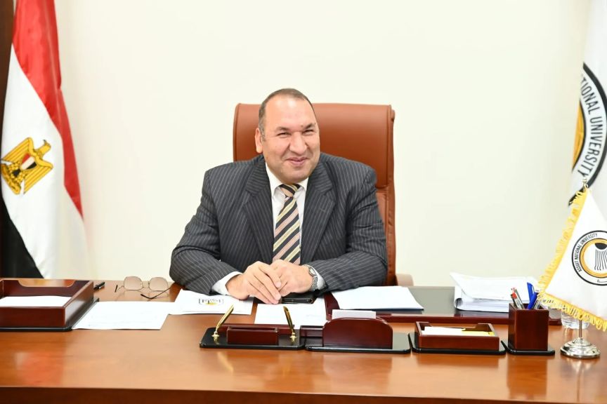 رئيس جامعة أسيوط الأهلية يؤكد على سعيه من  خلال منصبه الجديد إلى تحقيق رفعة الجامعة وتميزها وتطبيق أحدث النظم التعليمية وفتح باب للشركات الدولية