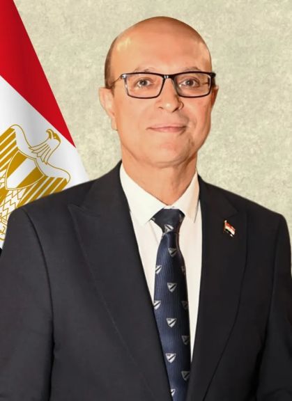 الدكتور المنشاوي يهنئ طلاب جامعة أسيوط التكنولوجية الدولية بفوز مشروع ”سيارة الهيدروجين” بدعم مؤسسة ”مصر الخير”