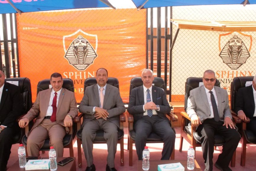 جامعة أسيوط تشارك في النسخة الأولى من ملتقى الربيع لطلاب الجامعات بجامعة سفنكس