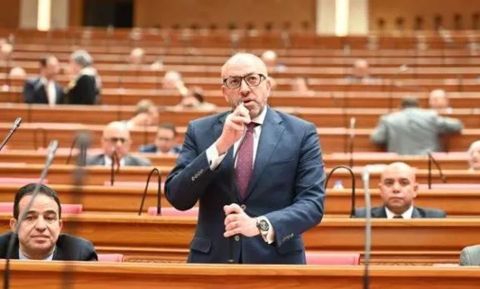النائب الدكتور حسام المندوه يتقدم بطلب إحاطة لرئيس الوزراء بشأن مشكلات تطبيق فصل الموظفين متعاطى المخدرات
