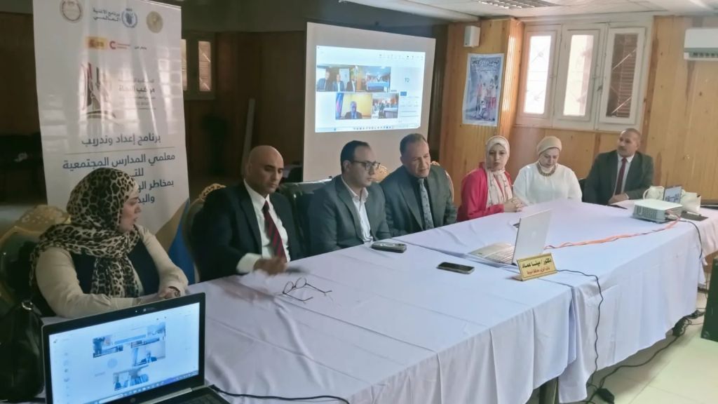 محافظ أسيوط: إعداد كوادر تعليمية ضمن ”مراكب النجاة”.. ونائب المحافظ يشارك في ندوة التوعية بمخاطر الهجرة غير الشرعية