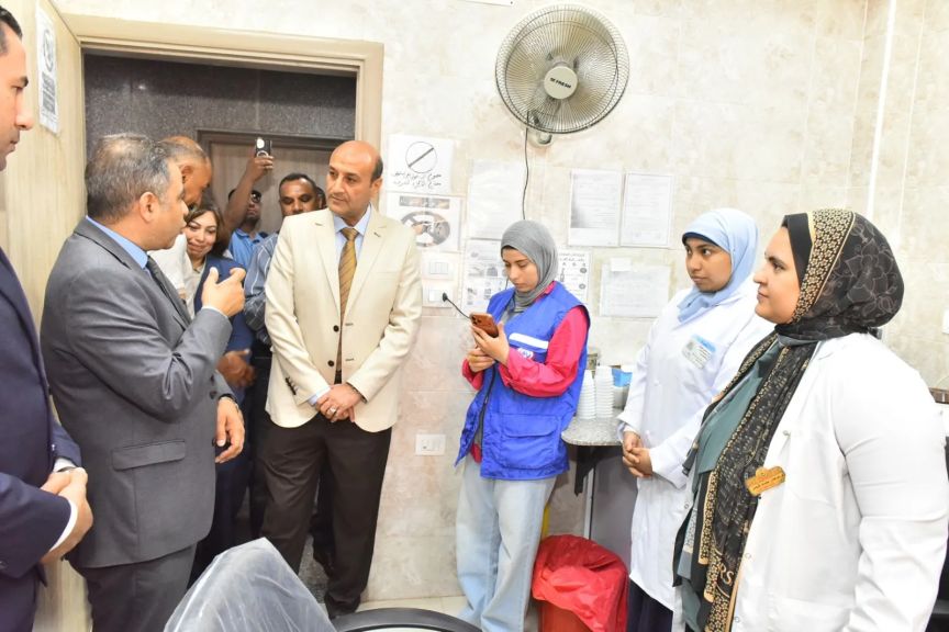 محافظ أسيوط يفتتح مركز رعاية الأمومة والطفولة بحي غرب بعد تطويره بـ10 ملايين جنيه لخدمة 80 ألف مواطن
