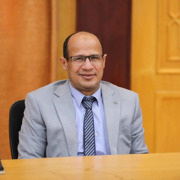 نجاح جراحة دقيقة ومعقدة لشاب يعاني من تشوهات شديدة بالعمود الفقري داخل مستشفيات جامعة الأزهر بأسيوط