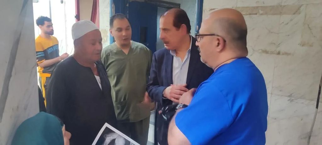 نائب وزير الصحة يُحيل مدير مركز التبين ومدير المنطقة الطبية والفريق الإشرافي للتحقيق ويوجه بصرف مكافأة لمستشفى 15 مايو التخصصي