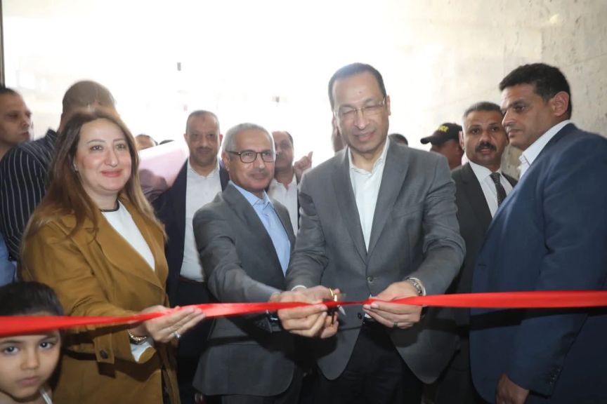 محافظ بني سويف ووزير الاتصالات يفتتحان مكتب بريد بني سويف العمومي بشارع عبد السلام عارف