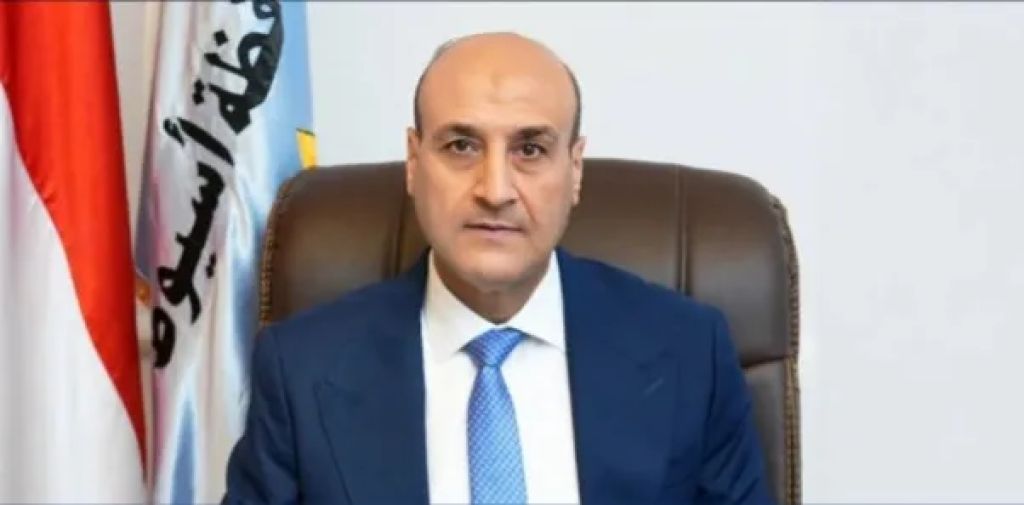 محافظ أسيوط: ضبط 60 كيلو جرام فراخ وكبدة غير صالحة للاستهلاك الآدمي خلال حملة تموينية بحي غرب
