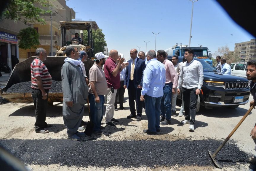 محافظ أسيوط يتفقد إنشاء مطبات صناعية بطريق الأربعين والمعلمين استجابة لشكاوى المواطنين