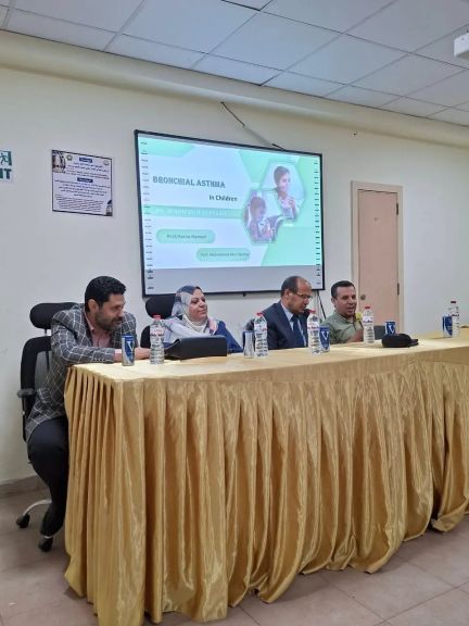الدكتور المنشاوي يشيد بدعم البنك العربي الأفريقي الدولي للطلاب المتفوقين بجامعة أسيوط يؤكد تعزيز تكافؤ الفرص