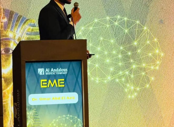 الدكتور عمر عبد العزيز يفوز بجائزة أفضل بحث علمي في تخصص المخ والأعصاب بالمؤتمر المصري الثالث للصرع