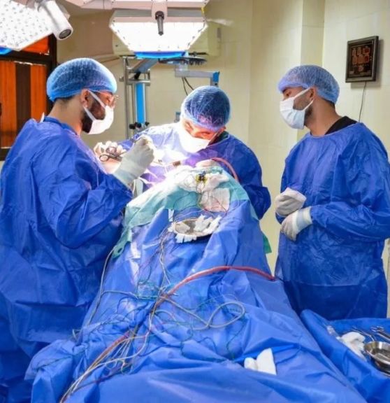في إنجاز طبي رائد ... فريق طبي بقسم جراحة المخ والأعصاب بجامعة أسيوط ينجح في استئصال بؤرة صرعية مستعصية باستخدام أحدث التقنيات في مجال جراحات الصرع واضطراب كهربائية المخ