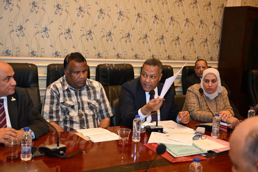 بعد أكثر من ٤٠ عاما .. تشريعية الشيوخ تناقش تسجيل الأراضي الزراعية بأبيسات وأبيسات المطار بمحرم بك بالإسكندرية