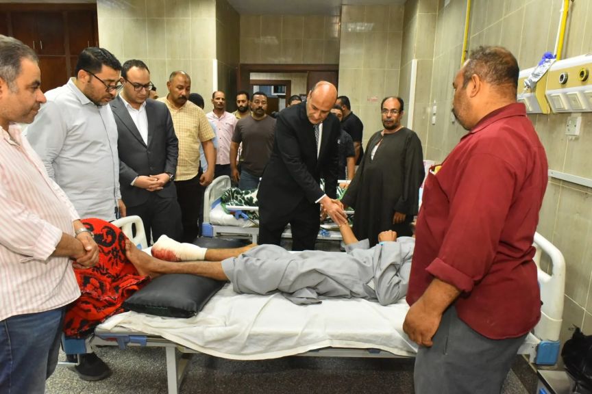 ضحايا مجزرة أبنوب.. والحزن يخيم علي المدينة وسط سخط شعبي  تشييع 8 ضحايا إطلاق نار عشوائي وسط حزن شعبي والشرطة تشتبك معه وتصفيه