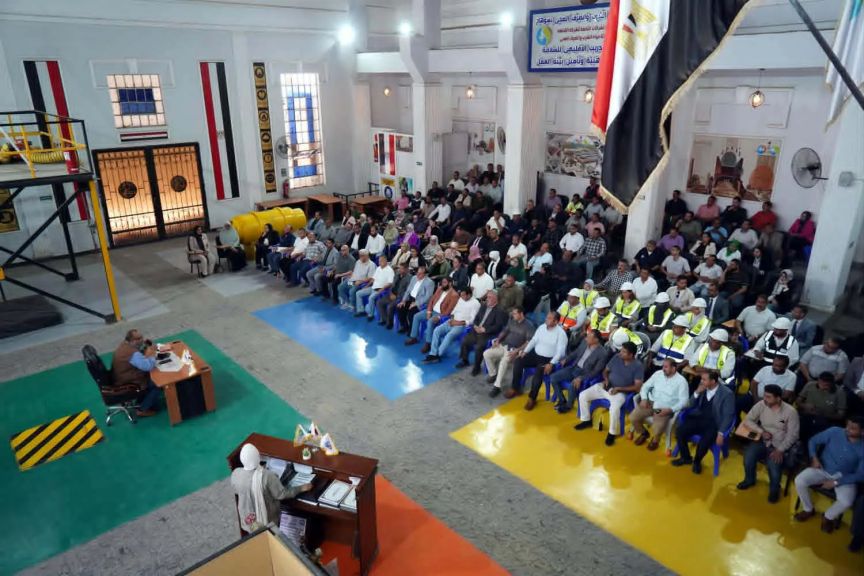 مياه سوهاج تُكرم جيش مصر الأزرق من العاملين المتميزين بكافة القطاعات ومناطق وأفرع الشركة