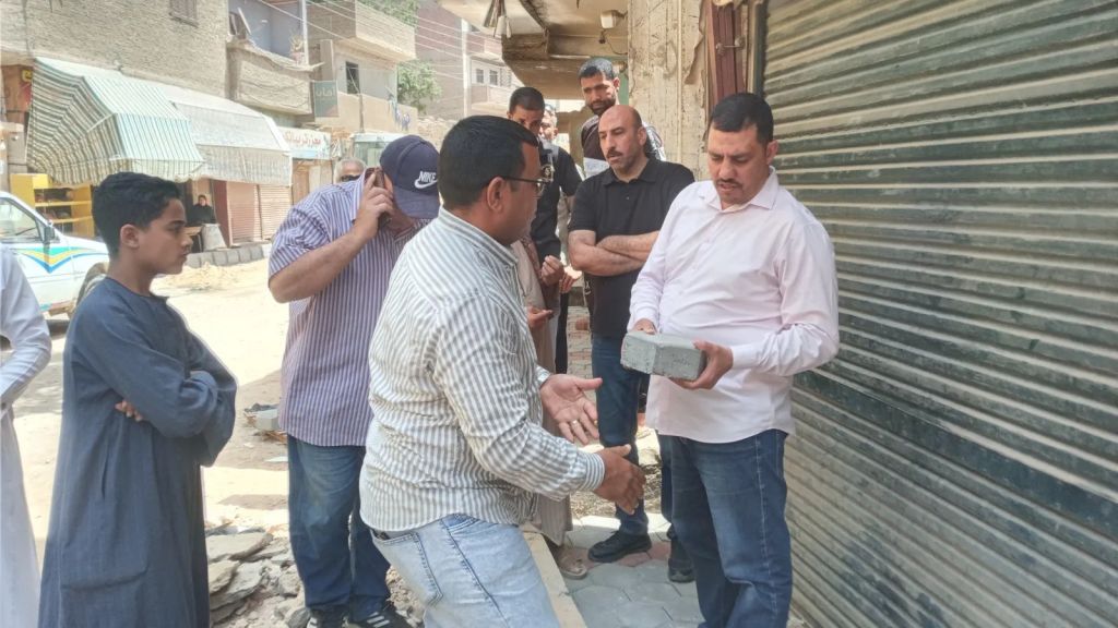 محافظ أسيوط: حملات رقابية مكثفة لضبط المبيدات المغشوشة والمحظورة ومجهولة المصدر بمركز أبوتيج