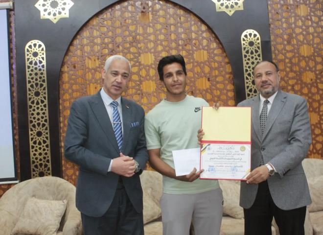 الدكتور المنشاوي يوجه تهنئة لطلاب جامعة أسيوط الفائزين بمسابقة ”السيرة النبوية والإنشاد الديني” التي نظمتها جامعة الأزهر