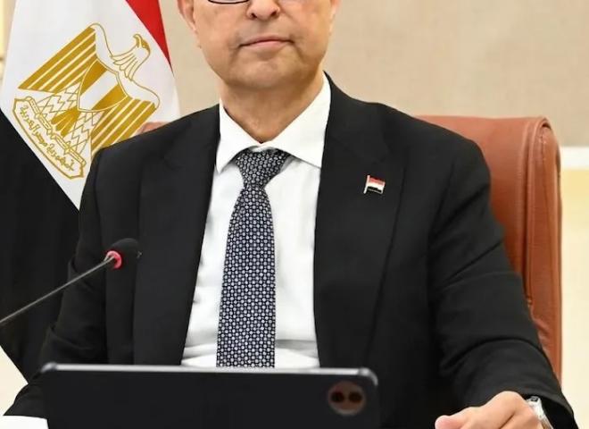 الدكتور المنشاوي يوجه برفع درجة الاستعداد بمستشفيات جامعة أسيوط خلال إجازة عيد الأضحى