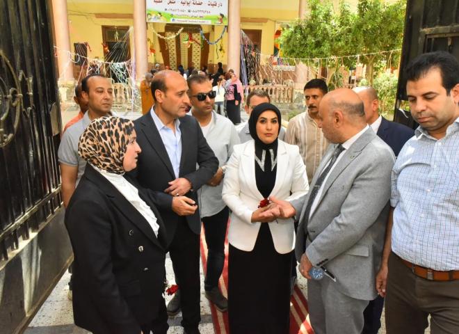 محافظ أسيوط يواصل استقبال المهنئين بعيد الأضحى وسط أجواء احتفالية وعروض فنية بديوان عام المحافظة