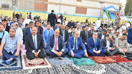 محافظ أسيوط يؤدي صلاة عيد الأضحى بساحة أرض الملاعب ويؤكد: رفع درجة الاستعداد القصوى بكافة القطاعات خلال أيام العيد