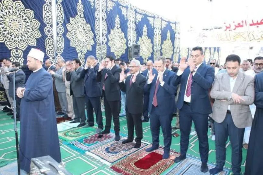 محافظه بني سويف يؤدي شعائر صلاة عيد الأضحى المبارك بساحة عمر بن عبد العزيز..