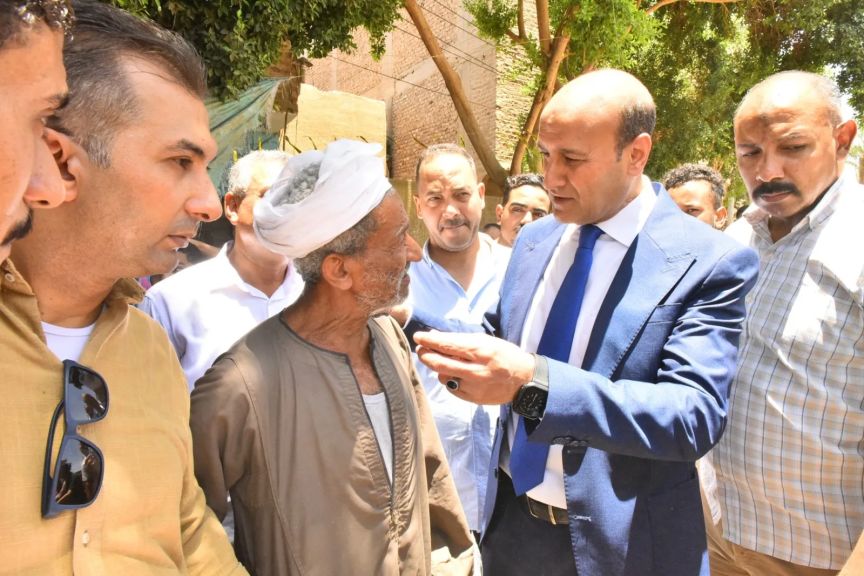 محافظ أسيوط يتفقد محطة المياه الارتوازية بقرية المعصرة ويطمئن على كفاءة التشغيل وجودة المياه المنتجة