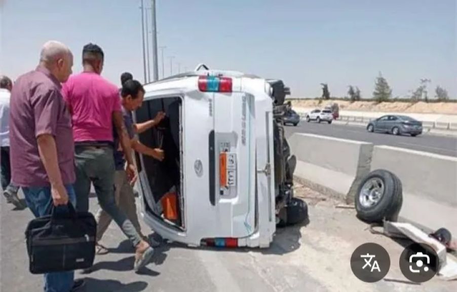 وفاة شخص وإصابة 10 أخرين أثر أنقلاب ميكروباص خلال  رحلو كنيسة بطربق الجيش الشرقي دأئرة المنيا بني سويف