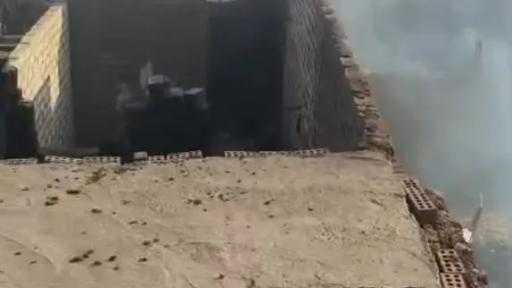 حريق يلتهم أكثر من 10 منازل بقرية دير شو بأسيوط.. والسيطرة عليه دون إصابا