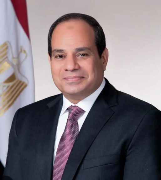 الدكتور المنشاوي يهنئ فخامة الرئيس عبد الفتاح السيسي والمصريين كافة بفوز المنتخب الوطني وتحقيقه أول انتصار في تاريخ مشاركاته بكأس العالم