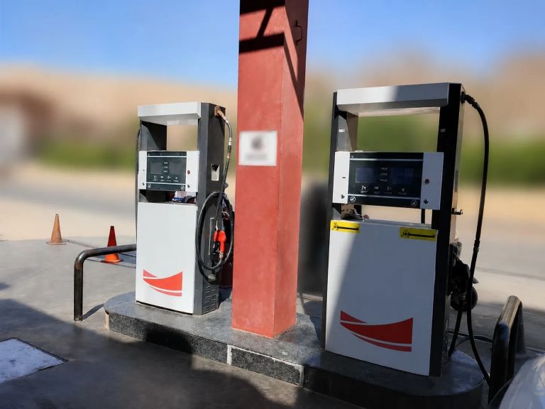 محافظ أسيوط: ضبط تلاعب بمحطة وقود بدرنكة والاستيلاء على مواد بترولية وإضافة مياه إلى السولار .. وإحالة الواقعة للنيابة