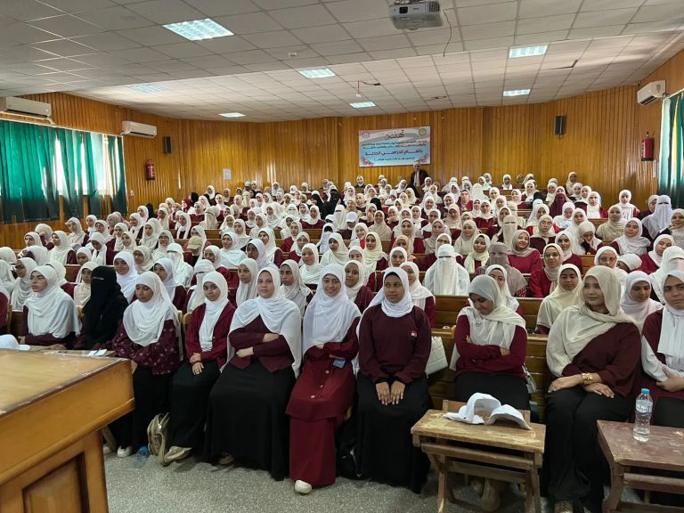 جامعة الأزهر فرع الوجه القبلي تطلق دورة يونيو للتربية الوطنية لطالبات كليات الفرع
